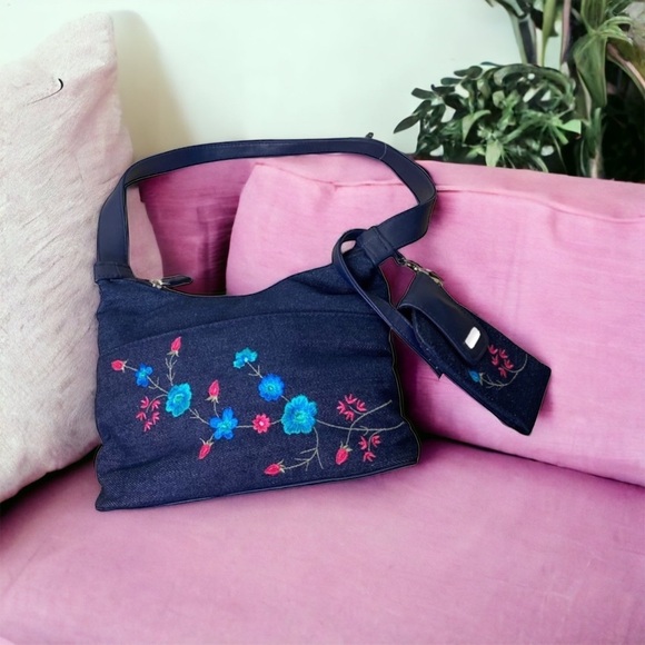 Vintage Handbags - ✨NWT Croft & Barrow Vintage Y2K Denim Embroidered Floral Shoulder Purse